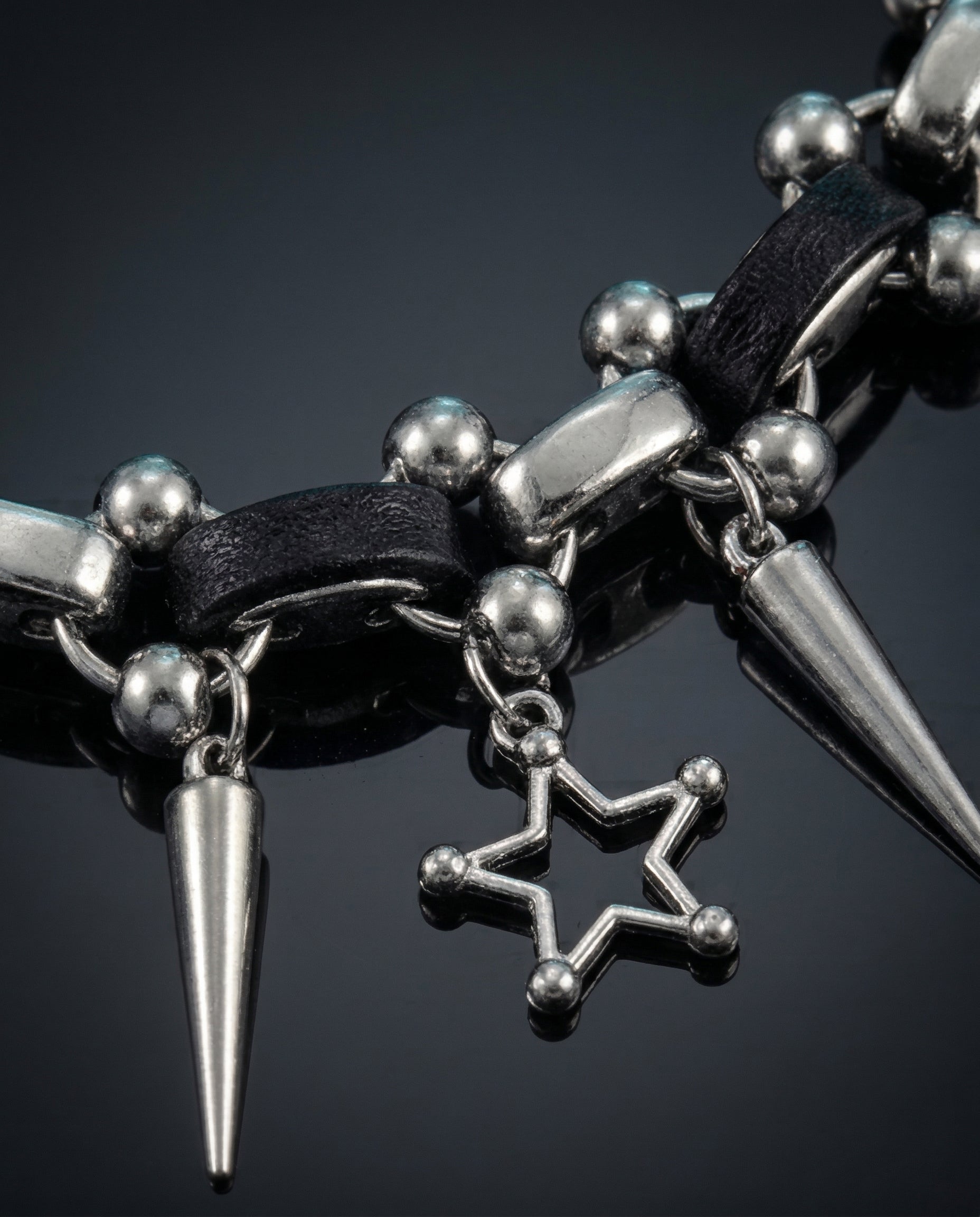 NEBULA SPIKE NECKLACE